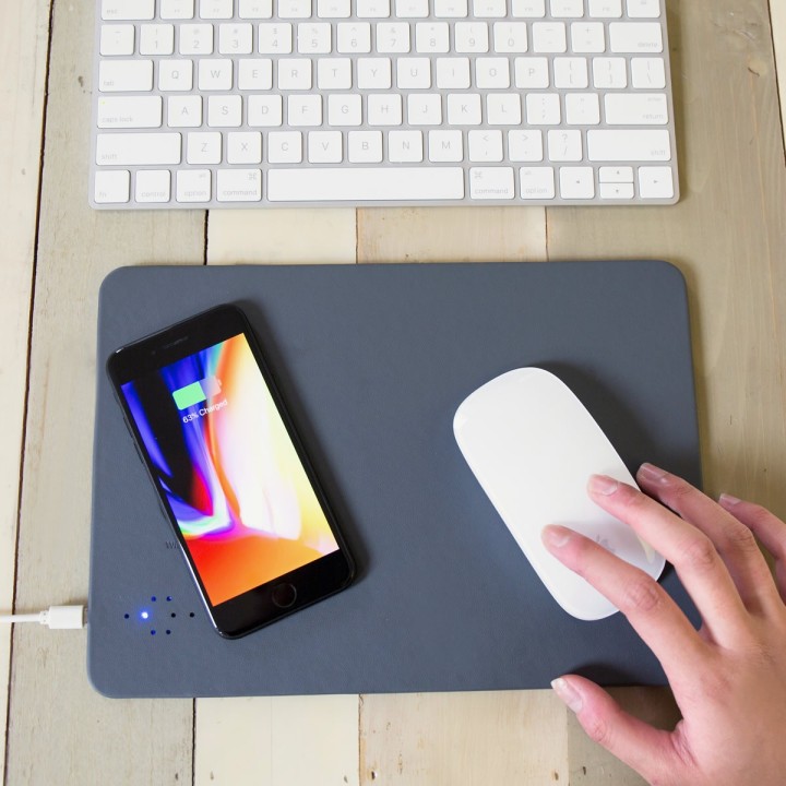 Mousepad con ricarica wireless