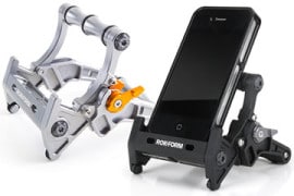 RokStand, super stand per iPhone 4 rockform-iphone-stand
