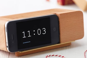 Trasforma l’iPhone in una sveglia retrò