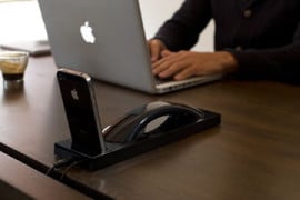 Cordless da tavolo per iPhone 4 Cordless da tavolo per iPhone 4