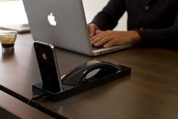 Cordless da tavolo per iPhone 4