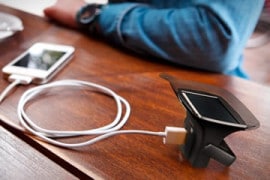 Ray, un caricabatterie solare davvero innovativo Ray