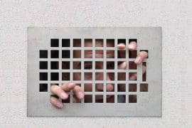 Uomo intrappolato by Dan Witz Uomo intrappolato