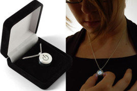 iNecklace, la collana per i geek iNecklace