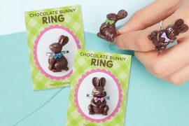 Anello pasquale a forma di coniglio di cioccolato anello-di-cioccolato-a-forma-di-coniglietto