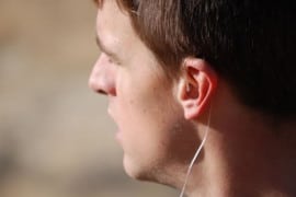 earHero, le cuffie per sentire la musica e i rumori esterni cuffie-earhero