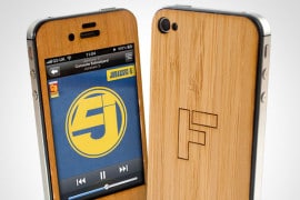 Lumberjacket, la skin in legno per iPhone 4 e 4S lumberjacket-cover-personalizzabile-in-legno