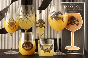 Gli adesivi per bicchieri in salsa horror
