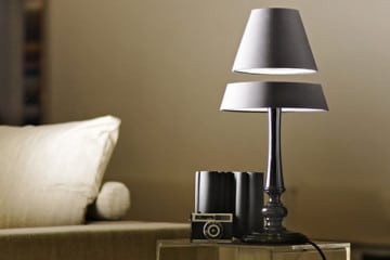 Light Light, le lampade levitanti