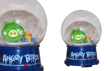 Angry Birds Snow Globe