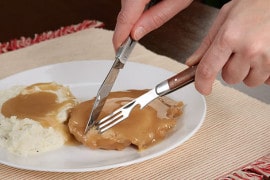 Il coltello a serramanico da pausa pranzo coltello-a-serramanico-da-pausa-pranzo