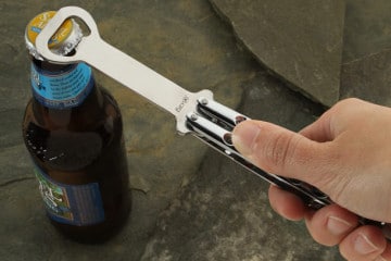 L’apribottiglie a farfalla