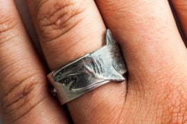Shark Ring, l'anello squalo anello-squalo