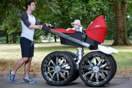 Il passeggino estremo creato da Skoda super-passeggino-skoda