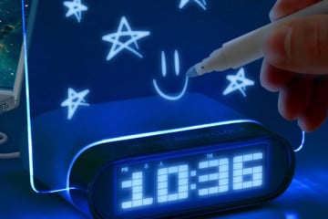 La sveglia con promemoria luminoso