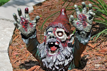 Lo zombie… Gnombie