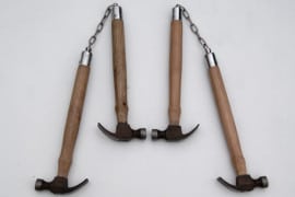 Le armi del carpentiere ninja martelli-nunchaku