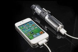 La batteria portatile spada laser di Star Wars batteria-portatile-spada-laser