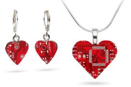 La parure elettronica collana-e-orecchini-circuiti-elettronici