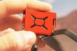 Fuel, la tanica carica batterie tanica-caricabatteria-per-iphone
