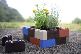 Blocchi in stile LEGO da giardino blocchi-da-giardino-in-stile-lego