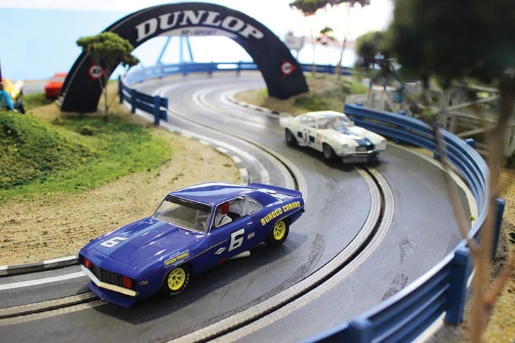 camaro-z28-gatkins-glen-raceway-1