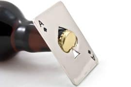 L'asso degli apribottiglie apribottiglie-asso-di-picche
