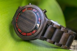 Orologio Sci-fi di legno kisai-rpm-wood-led-watch