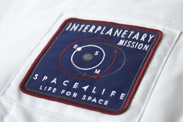 space-life-jacket-2