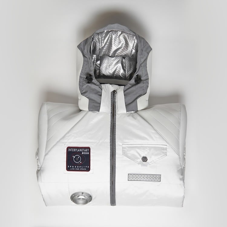 space-life-jacket-3