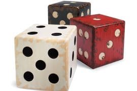 Dadi antichi giganti antique-dice-table