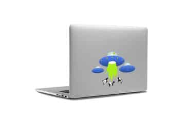 Gli alieni e il MacBook