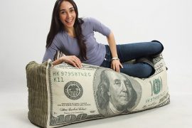 100 dollari per cuscino divanetto-banconote-100-dollari