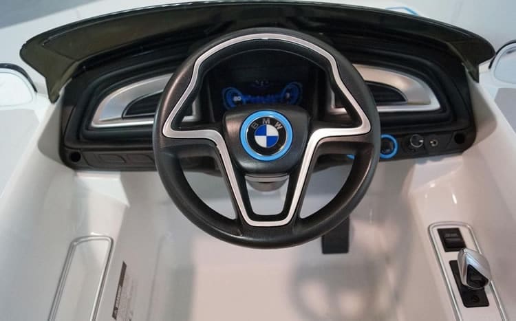 bmw-i8-auto-elettrica-per-bambini-2