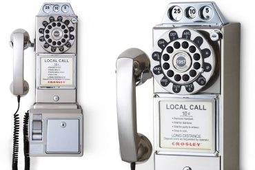 Il telefono vintage con gettoniera