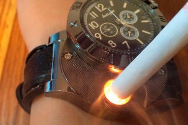 Orologio con accendisigari