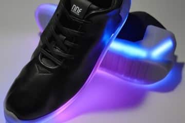 Scarpe con suola LED