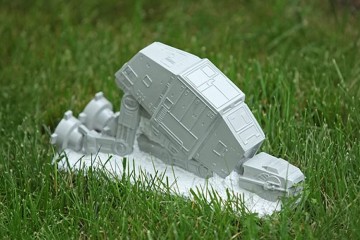 AT-AT da giardino