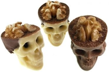 Teschi di cioccolato con noce