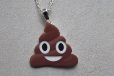 Collana Poo
