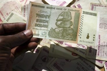 Banconote da 1 miliardo di Dollari*