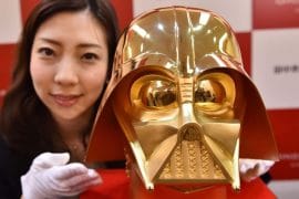 Casco di Darth Vader d'oro 24k casco-darth-vader-oro