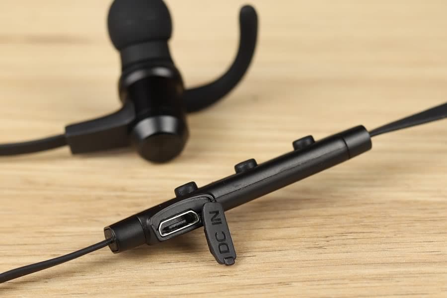 auricolari-bluetooth-vava-connettore-microusb