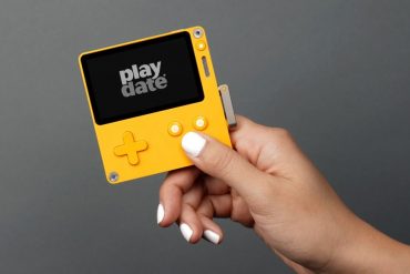 Console Playdate