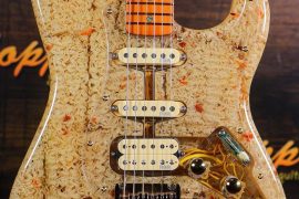 Chitarra di noodles Chitarra di noodles