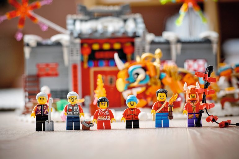 LEGO Storia di Nian - Le 6 minifigure