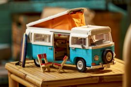 LEGO Camper van Volkswagen T2 LEGO Camper van Volkswagen T2