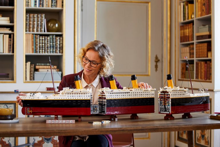 Titanic LEGO (diviso in 3 sezioni)