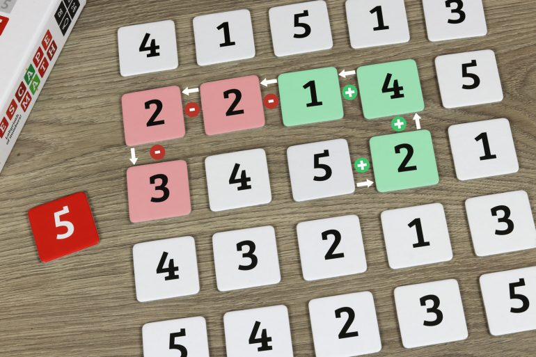 Escape Math - Esempio con tessera 5 rossa