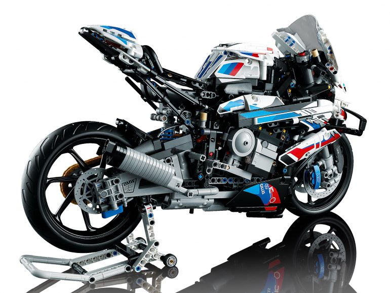 BMW M 1000 RR LEGO Technic